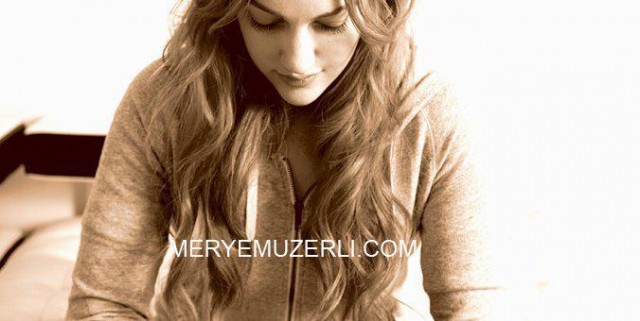 Meryem Uzerli Fotoğrafları 451