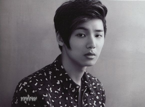 Kang Min-hyuk Fotoğrafı