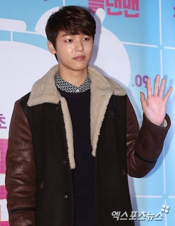 Kang Min-hyuk Fotoğrafı