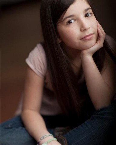 Olivia Steele-Falconer Fotoğrafı