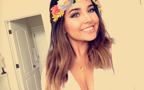 Becky G. Fotoğrafı