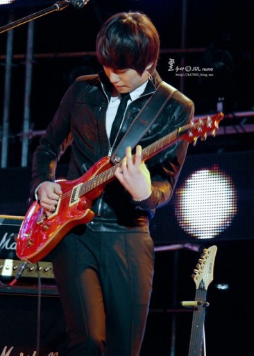 Lee Jong-hyun Fotoğrafı