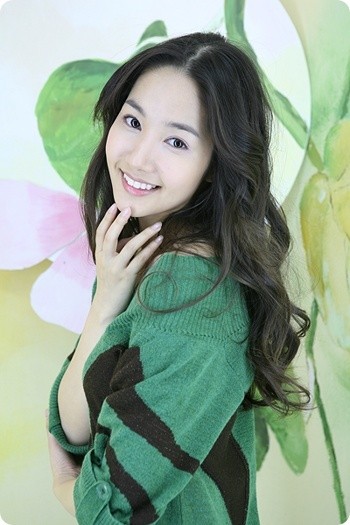 Park Min-young Fotoğrafı