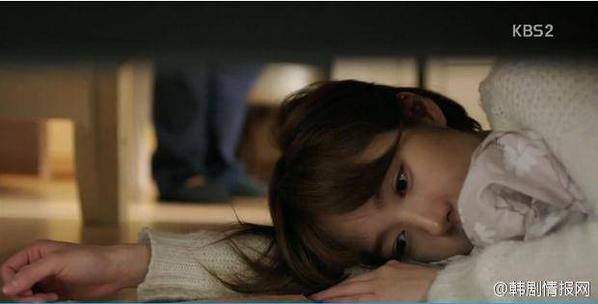 Park Min-young Fotoğrafı