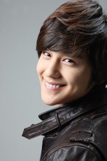 Yoo Yun-suk Fotoğrafı