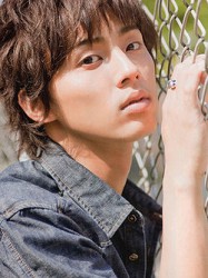 Taisuke Fujigaya Fotoğrafları 1