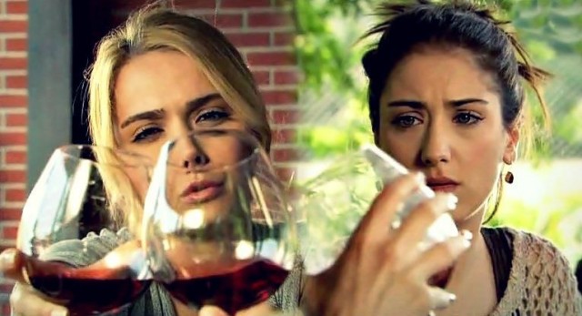 Hazal Kaya Fotoğrafı