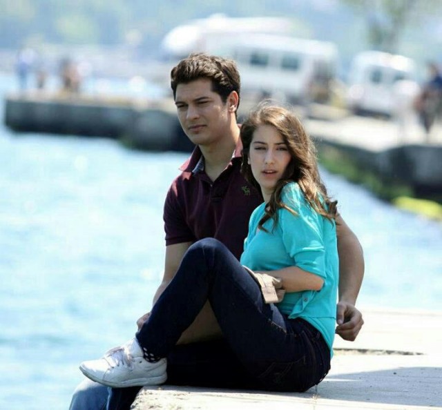 Hazal Kaya Fotoğrafı