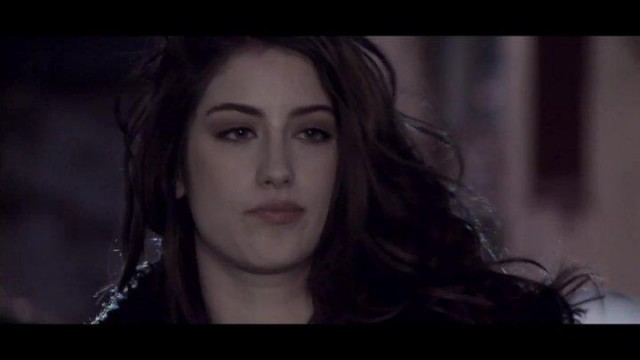 Hazal Kaya Fotoğrafı