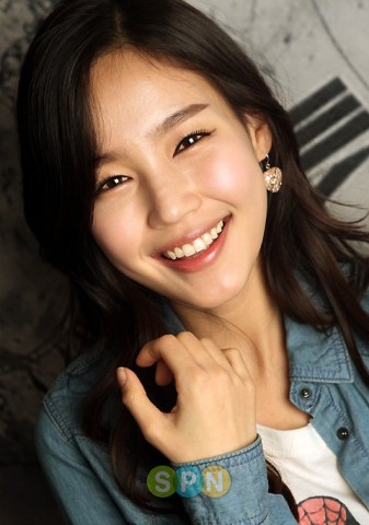 Kim Soo-yeon Fotoğrafları 6