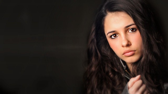 Naomi Scott Fotoğrafı