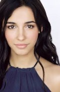 Naomi Scott Fotoğrafı