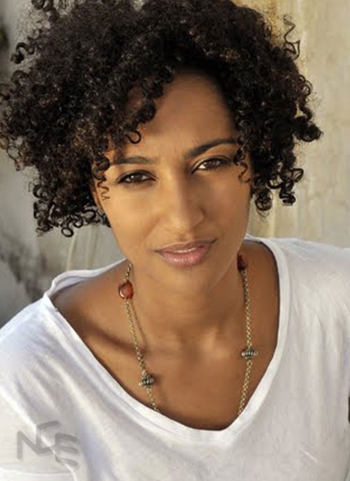 Esther Elisha Fotoğrafı