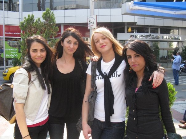 Özge Elif Yeşilyurt Fotoğrafı