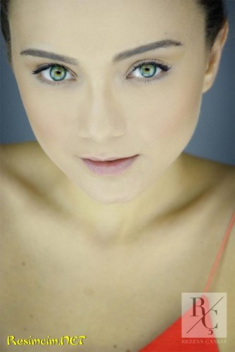 Damla Sönmez Fotoğrafı