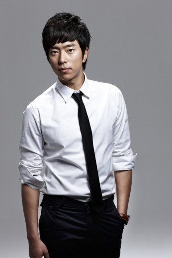 Yoon Hyun-min Fotoğrafları 1