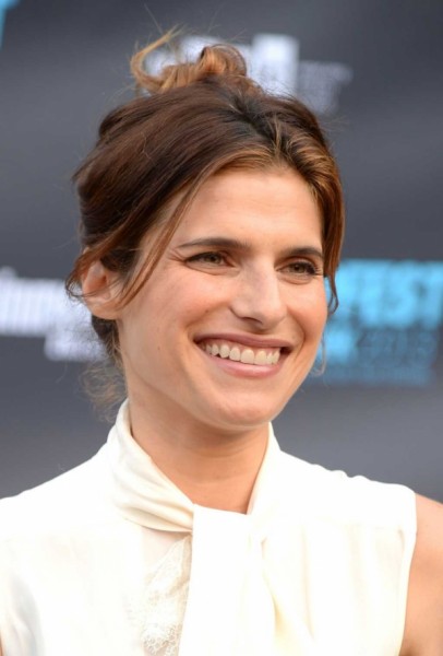 Lake Bell Fotoğrafı