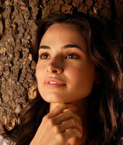 Mia Maestro Fotoğrafları 21