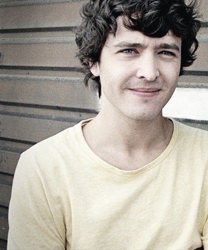 Alexander Vlahos Fotoğrafı