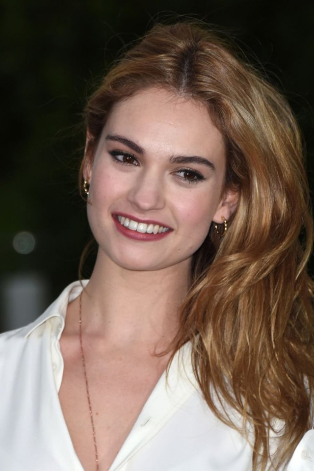 Lily James Fotoğrafı