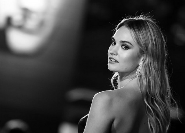 Lily James Fotoğrafı