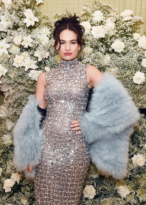 Lily James Fotoğrafı