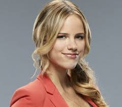 Halston Sage Fotoğrafı