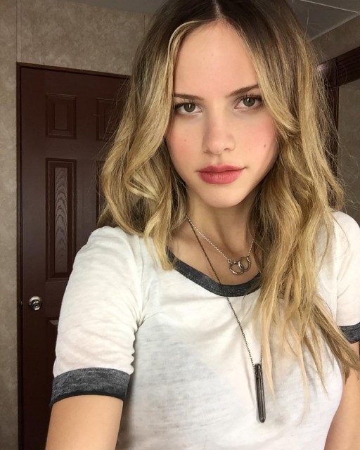 Halston Sage Fotoğrafları 32