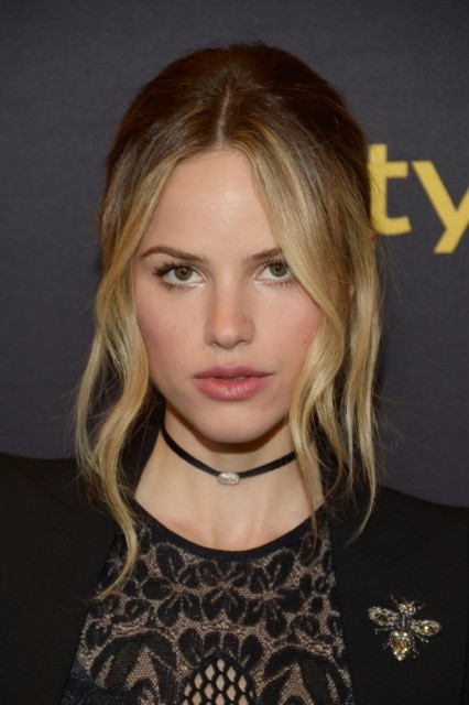 Halston Sage Fotoğrafı