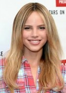 Halston Sage Fotoğrafı