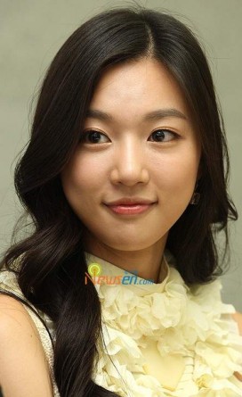 Ha Yeon-joo Fotoğrafı