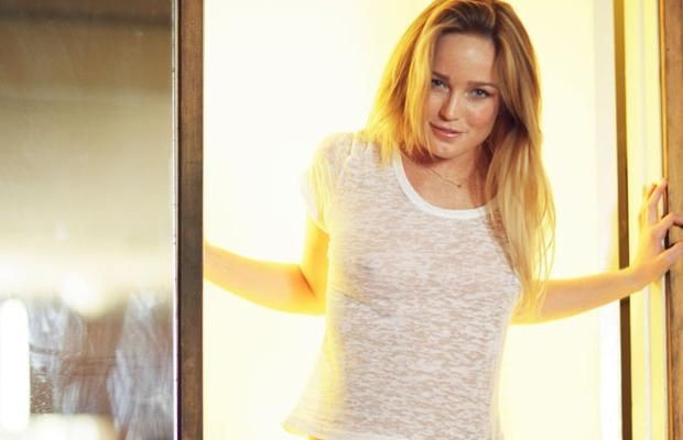 Caity Lotz Fotoğrafı