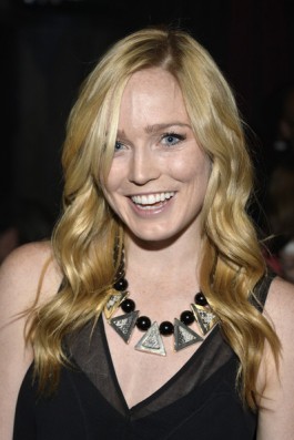 Caity Lotz Fotoğrafı