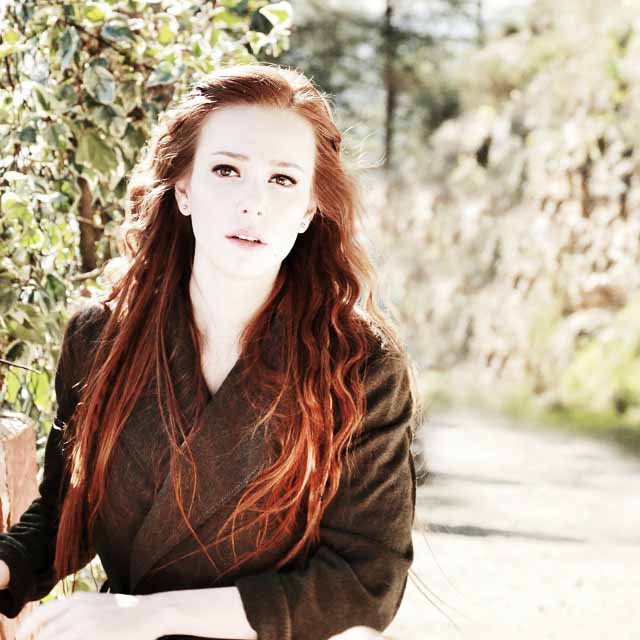 Elçin Sangu Resimleri