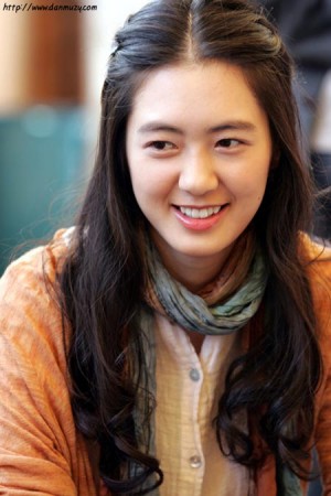 Lee Yo-won Fotoğrafı