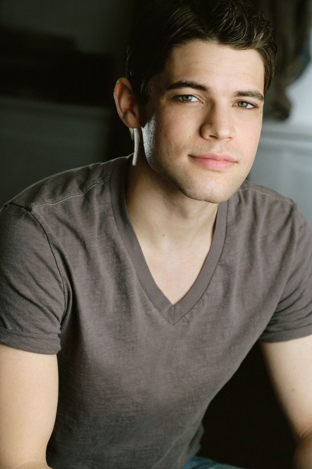 Jeremy Jordan Fotoğrafı