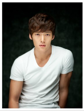 Choi Jin-Hyuk Fotoğrafları 29