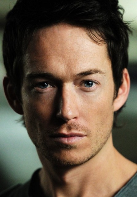 Simon Quarterman Fotoğrafları 0