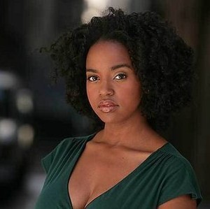 Jerrika Hinton Fotoğrafları 2