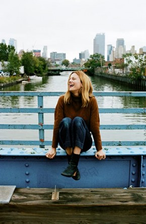 Claire Coffee Fotoğrafı