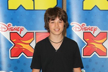 Leo Howard Fotoğrafı