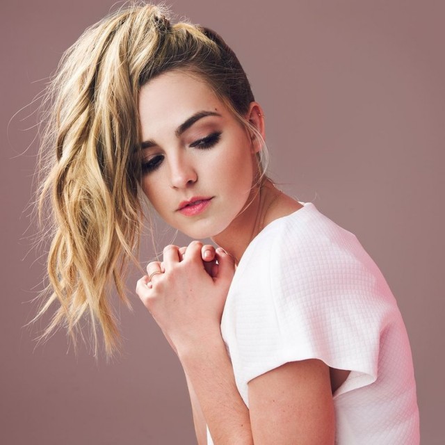 Katelyn Tarver Fotoğrafları 117