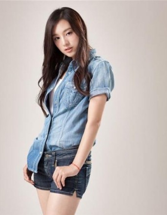 Kim Ji-won Fotoğrafı