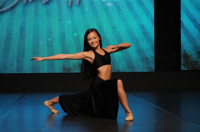 Ysa Penarejo Fotoğrafı