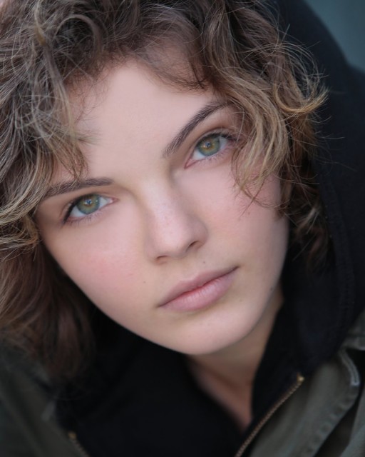 Camren Bicondova Fotoğrafları 137