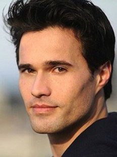 Brett Dalton Fotoğrafları 3