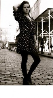 Zoey Deutch Fotoğrafı