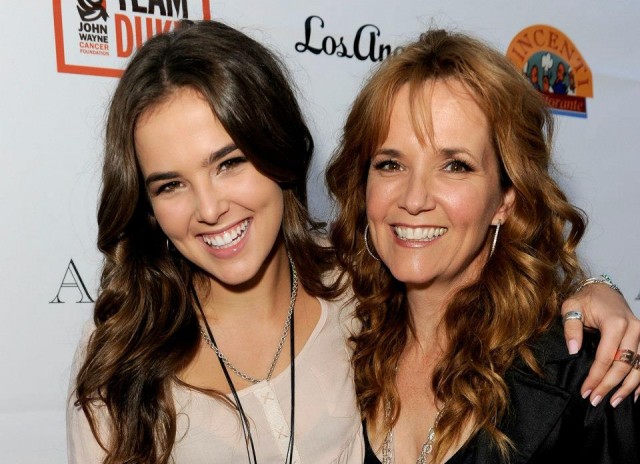 Zoey Deutch Fotoğrafı