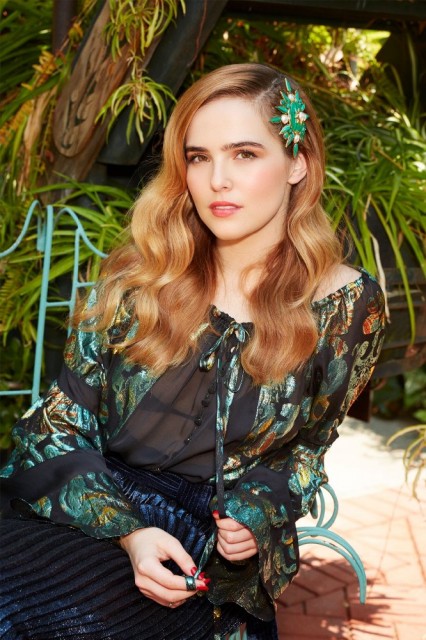Zoey Deutch Fotoğrafı