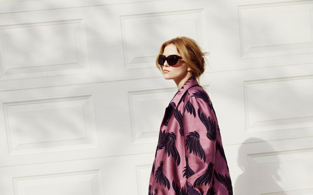 Zoey Deutch Fotoğrafı
